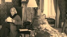 5162_GOLD_Einstein_TV