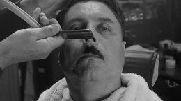 BIGOTE / MANO