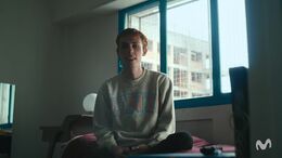 ENTRE CUATRO PAREDES