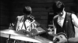 GARAGE BAND